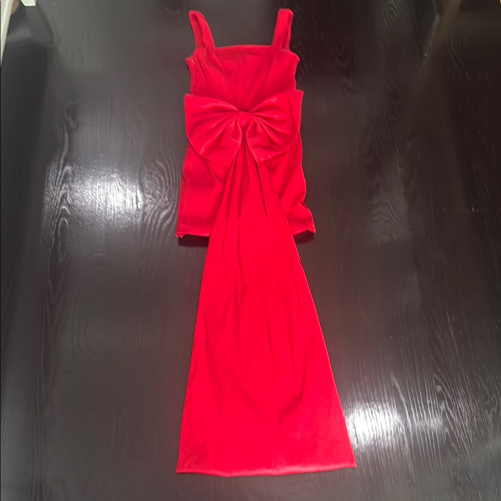 allison + kelly square neck back bow dress
